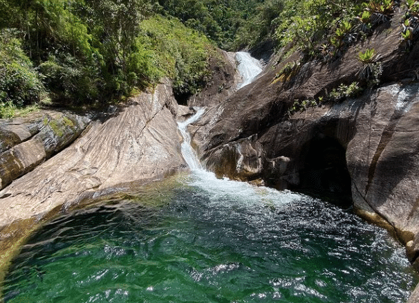 Cachoeira-alto-caparao-foto-tage-produtora2